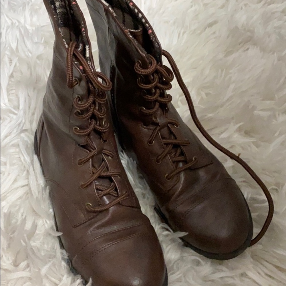 Brown combat boots